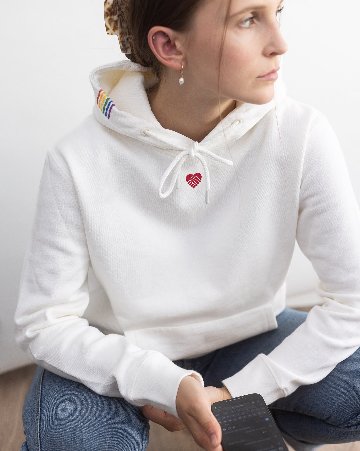 give love unity:Hoodie